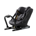 Cadeira auto Axkid ONE 3 cinzenta escura, instalada contra a marcha, com base ISOFIX visível e arnês de 5 pontos, isolada em fundo preto.