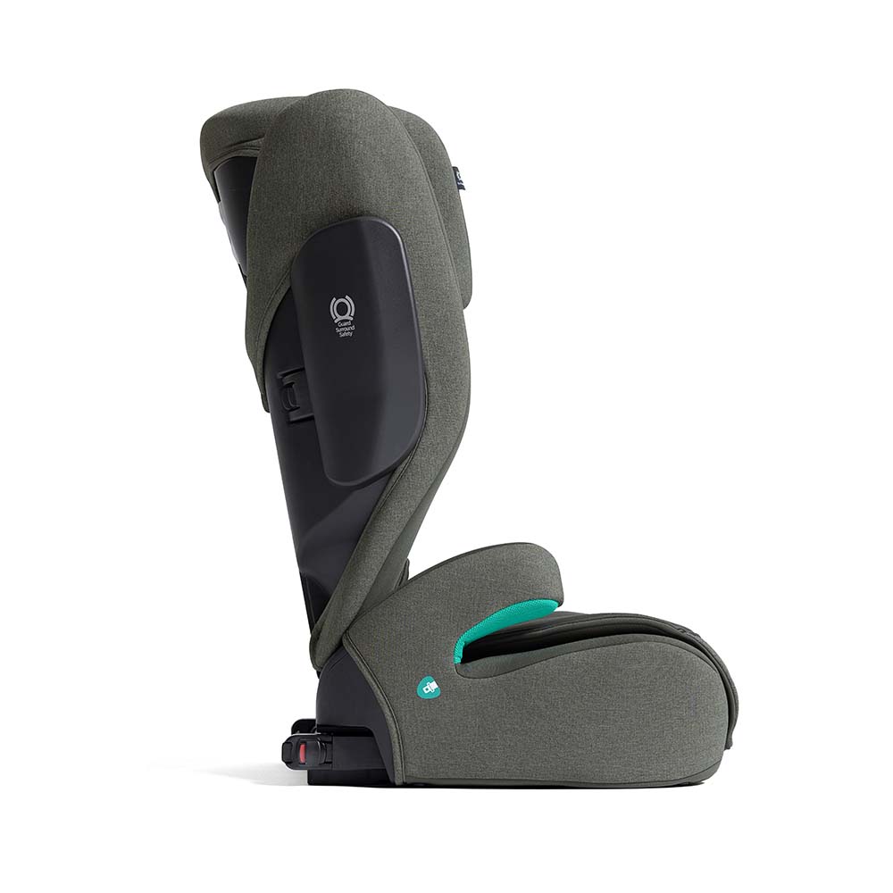 Detalhe dos conectores ISOFIX ajustáveis da cadeira auto Joie i-Traver Signature, demonstrando a fixação opcional ao veículo.