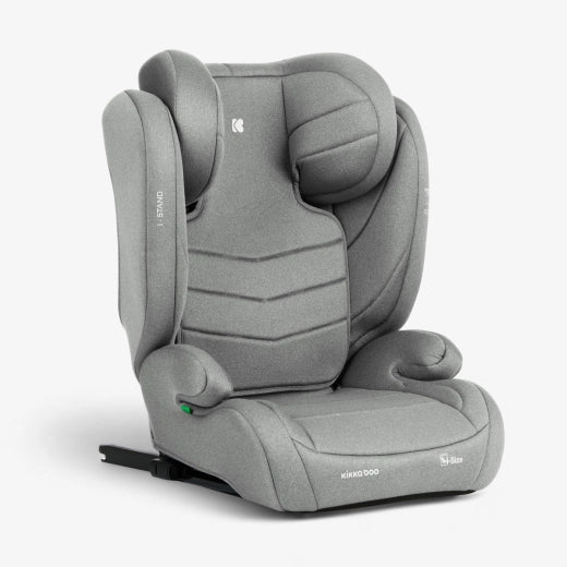 Cadeira auto KikkaBoo i-Stand cinzento claro, vista frontal, com almofada de cabeça ajustável e acolchoamento ergonómico.