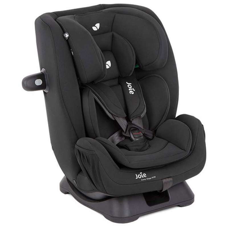 Cadeira auto Joie Every Stage R129 preta, vista frontal, instalada contra marcha (Rear-Facing) com arnês de 5 pontos, ideal para recém-nascidos (40cm).