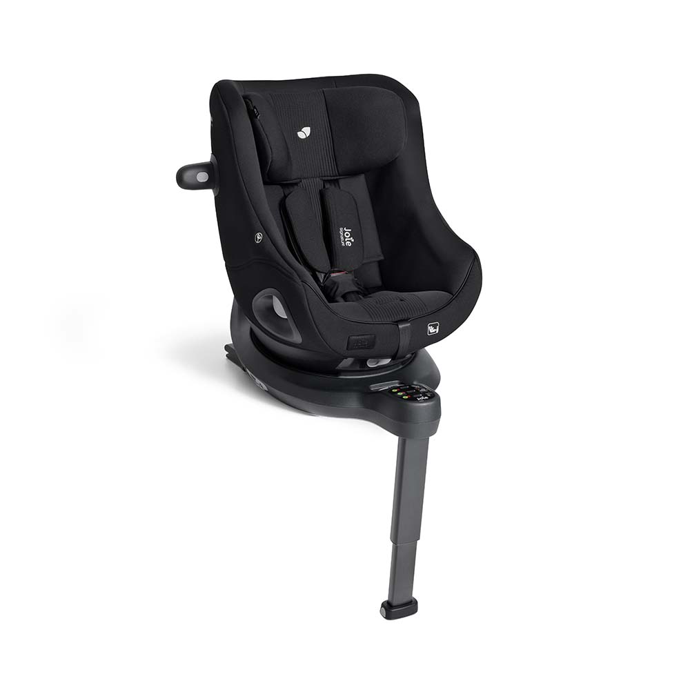 Cadeira auto Joie i-Harbour Signature preta em posição de rotação sobre a base i-Base Encore, mostrando o sistema 360º.