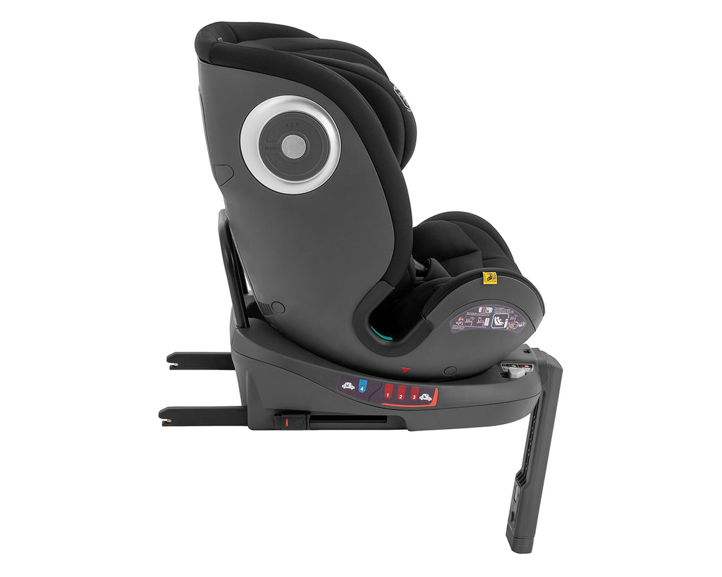Cadeira auto Kikkaboo i-Conic preta, vista lateral, mostrando a estrutura robusta e o seletor de posição de reclinação na base.