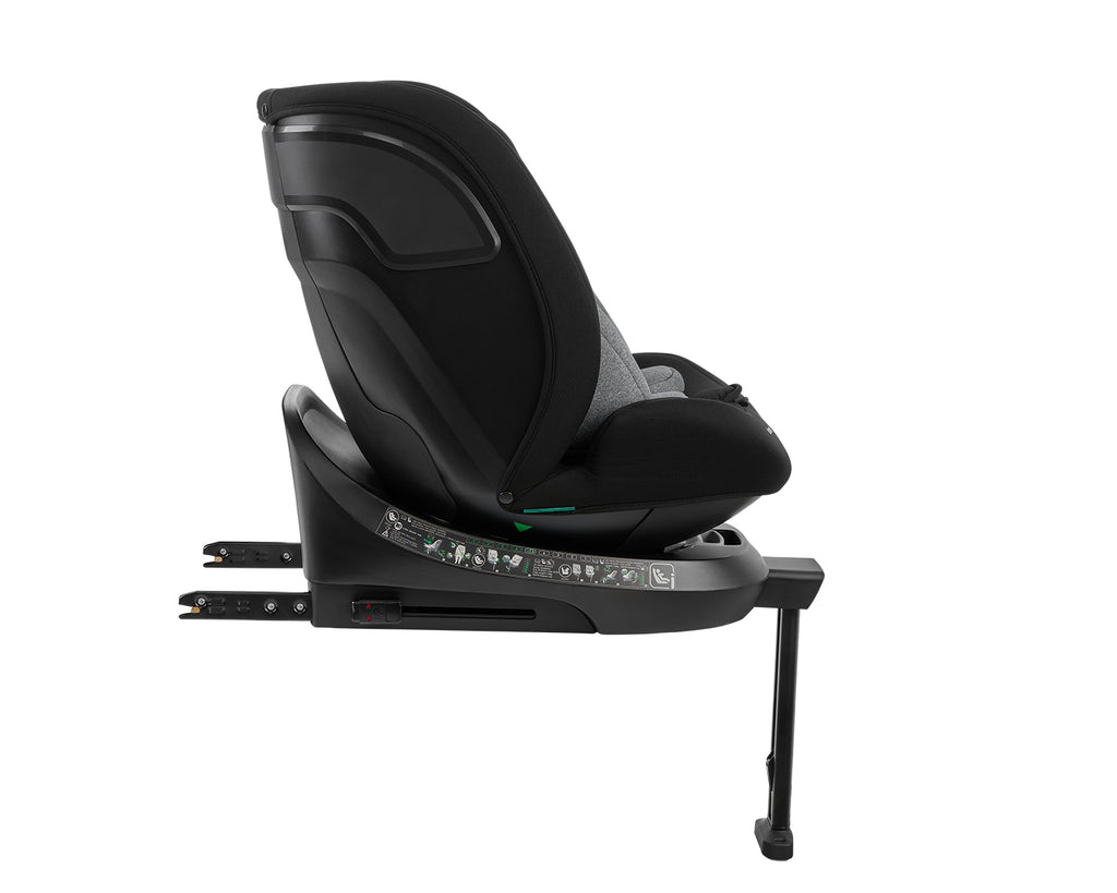 Cadeira auto Kikkaboo i-Orbit (40-150cm) em perfil lateral, cor preta, com base ISOFIX e perna de apoio visíveis. (Imagem idêntica à 1)