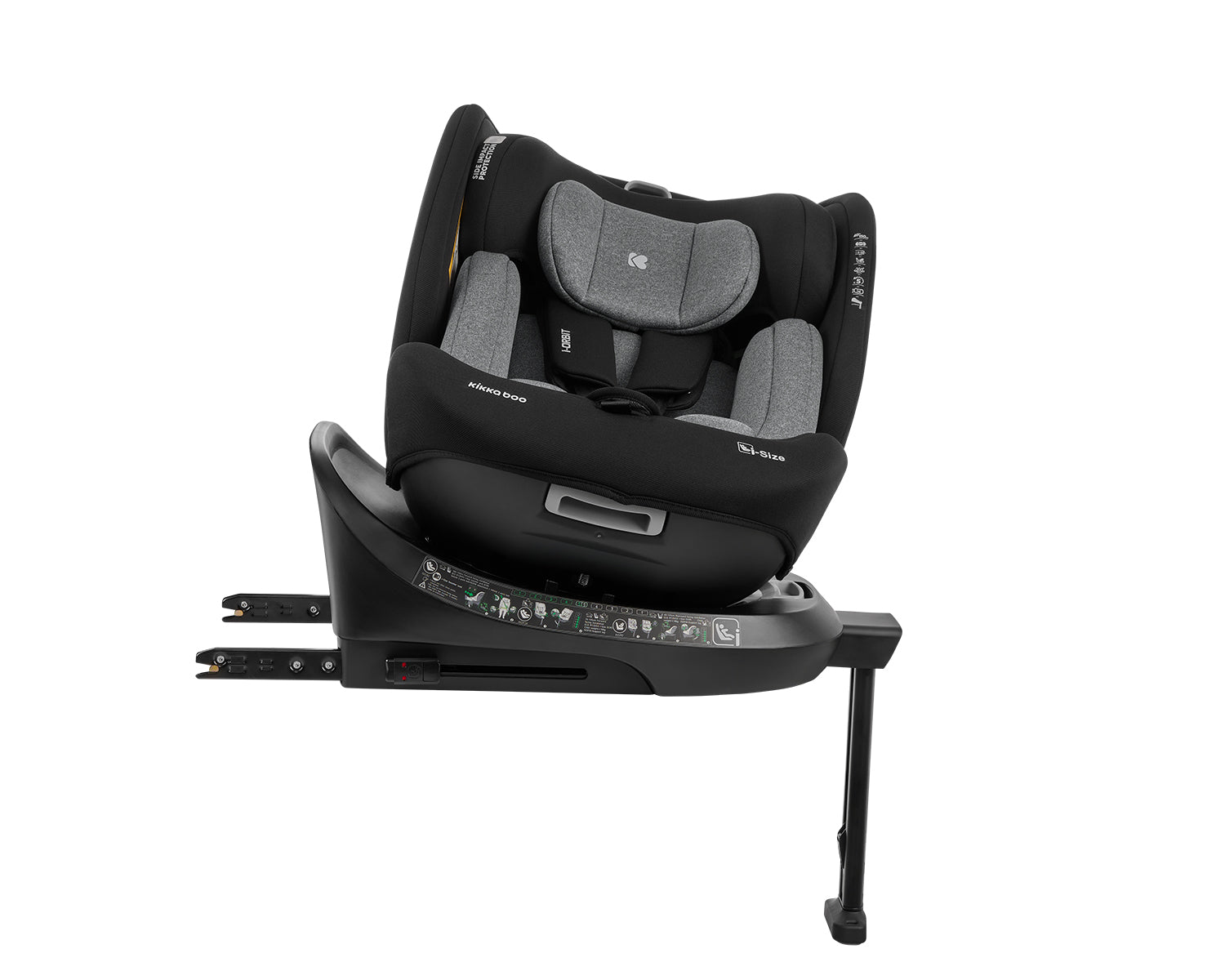 Cadeira auto Kikkaboo i-Orbit rotativa 360º, vista de lado, mostrando a base ISOFIX e a perna de apoio estendida. Cor preta e cinzenta.