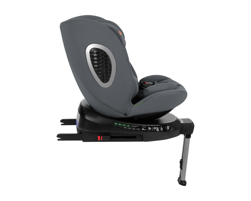 Cadeira auto Kikkaboo i-Rove em cinzento escuro, vista lateral, evidenciando a base giratória e a perna de apoio metálica para estabilidade.