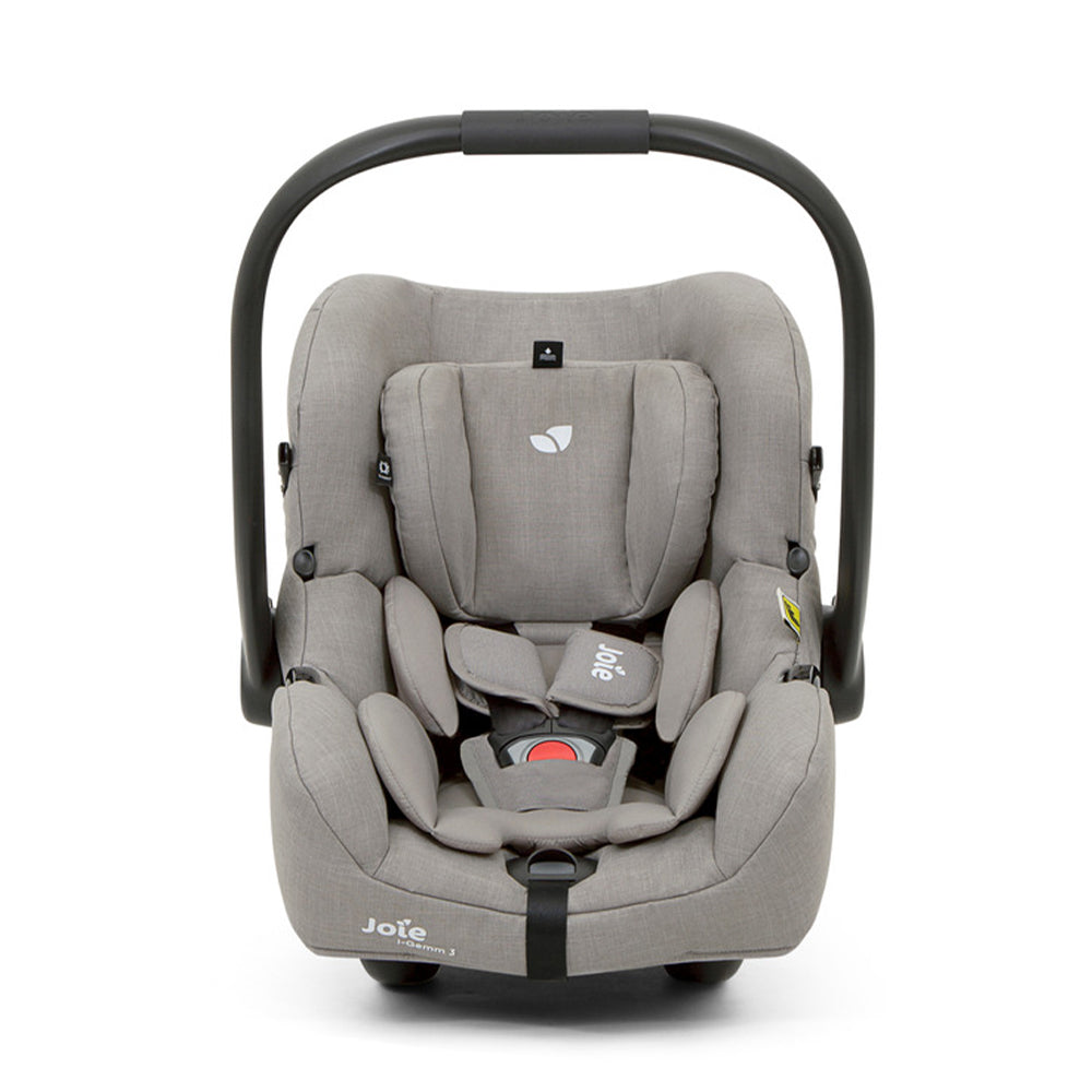 Vista lateral da cadeira auto ovo Joie i-Gemm 3, ilustrando o perfil compacto e o arnês de segurança de 3 pontos.