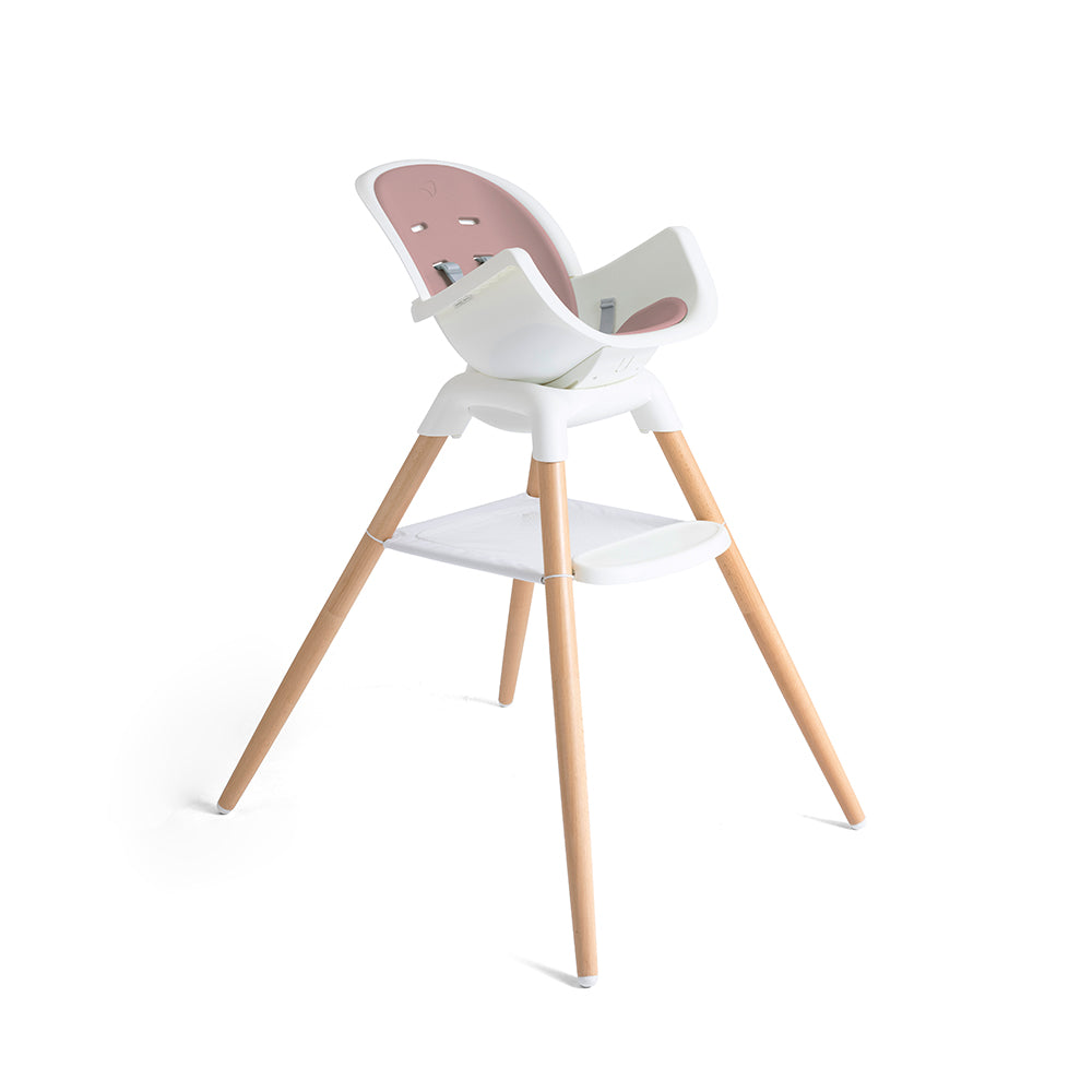 Imagem que demonstra as 9 configurações evolutivas da cadeira Joie Chestnut, lado a lado, desde recém-nascido a júnior.