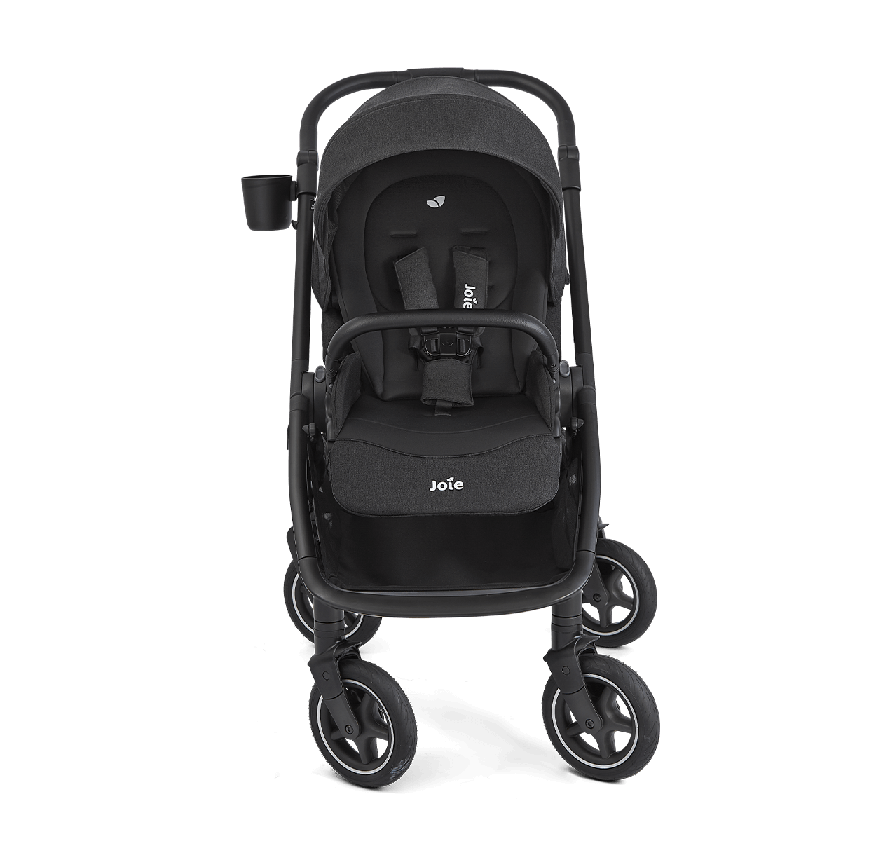 Vista lateral do carrinho Joie versadrift preto, destacando o assento reclinado e o cesto de arrumação em malha.