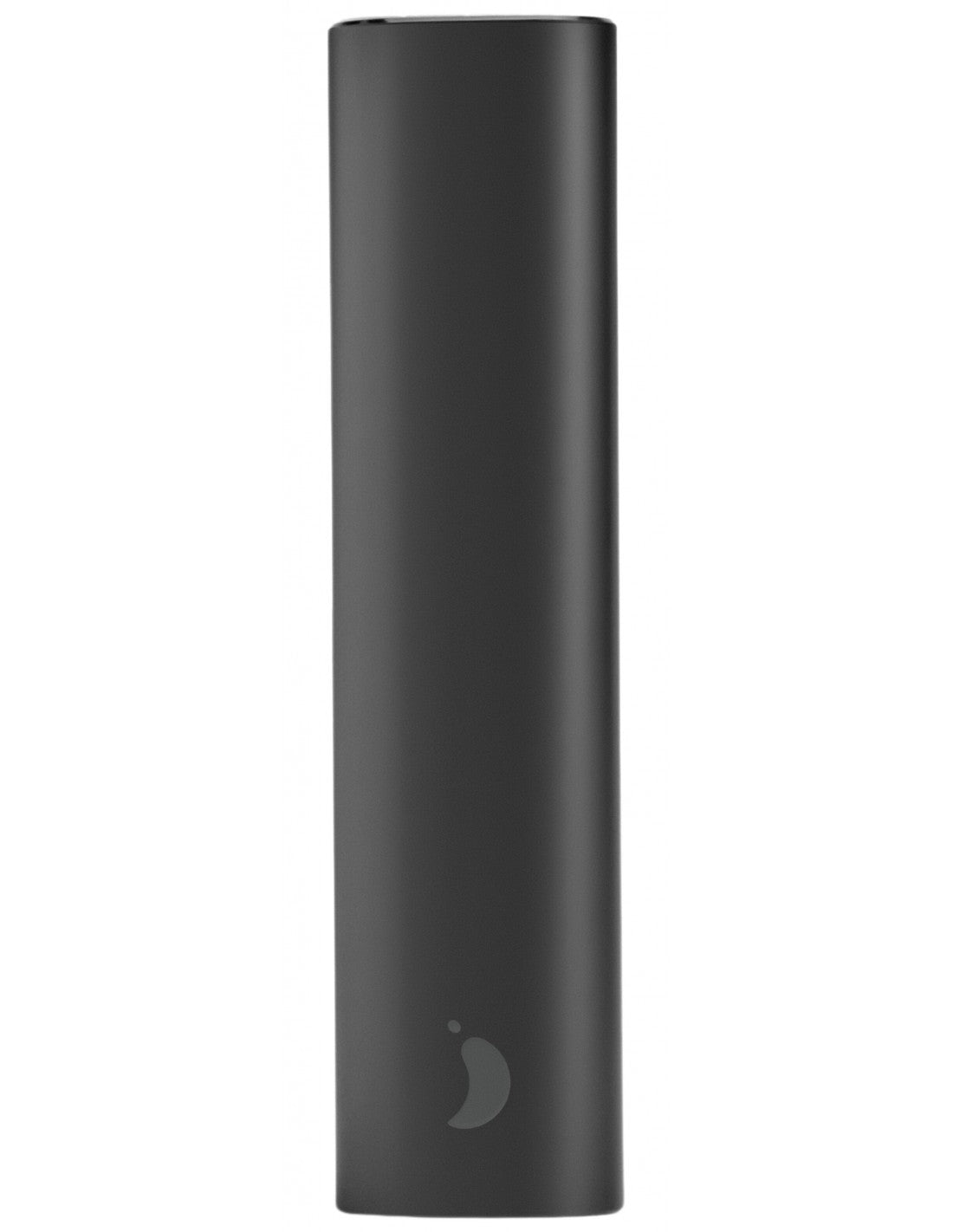 Estojo de transporte cilíndrico preto mate do conjunto de talheres Chilly's, com o logótipo da marca gravado na parte inferior.