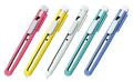 Conjunto de cinco X-actos NT de 9mm em cores sortidas (rosa, amarelo, branco, turquesa e azul) dispostos em leque sobre fundo claro.
