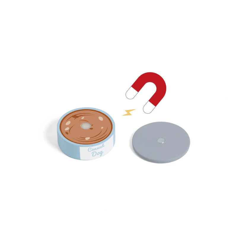 Lata de comida magnética do conjunto Classic World, demonstrando o sistema de fixação para brincadeira interativa de alimentação.