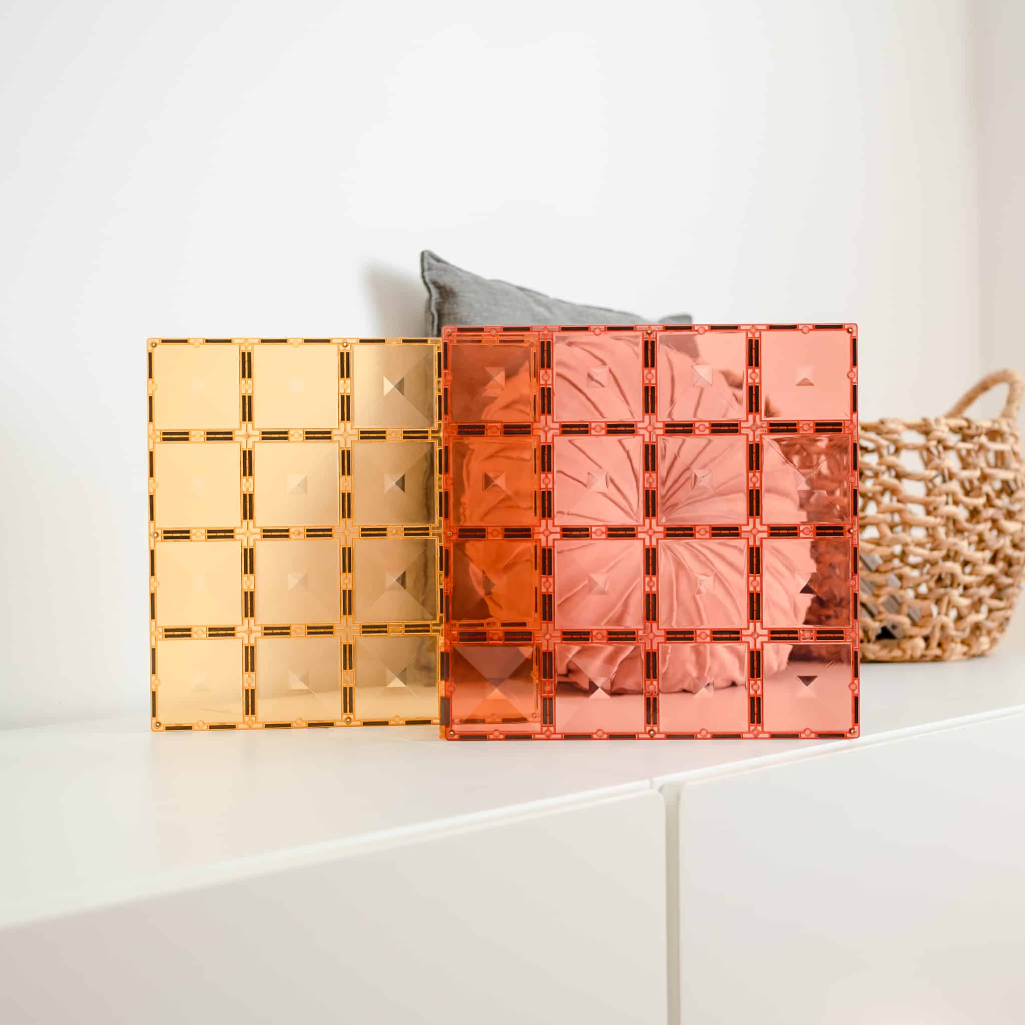 Bases magnéticas Connetix Lemon e Peach. Conjunto de construção infantil para criar estruturas e formas.