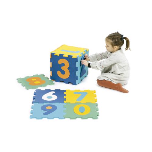 Tapete de espuma Ludi com números de 0 a 9, em tons pastel, ideal para bebés e crianças pequenas.