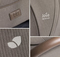 Detalhes da marca Joie Signature, tecido acolchoado e logo da marca em couro no carrinho Joie Finiti Signature na cor bege.
