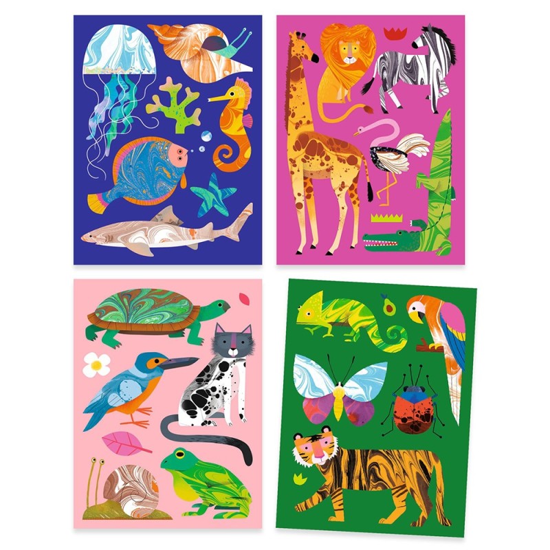 Quatro painéis com autocolantes de animais (marinhos, selva) decorados com padrões vibrantes de marmoreado.