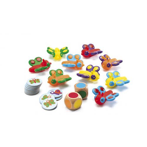 Componentes do jogo Djeco: 9 bonecos de animais coloridos, 2 dados de madeira e cartas redondas com borboletas.