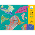 Embalagem do kit Djeco Origami Asas Velozes, mostrando quatro aviões de papel coloridos e desenhados, e o logótipo Djeco.