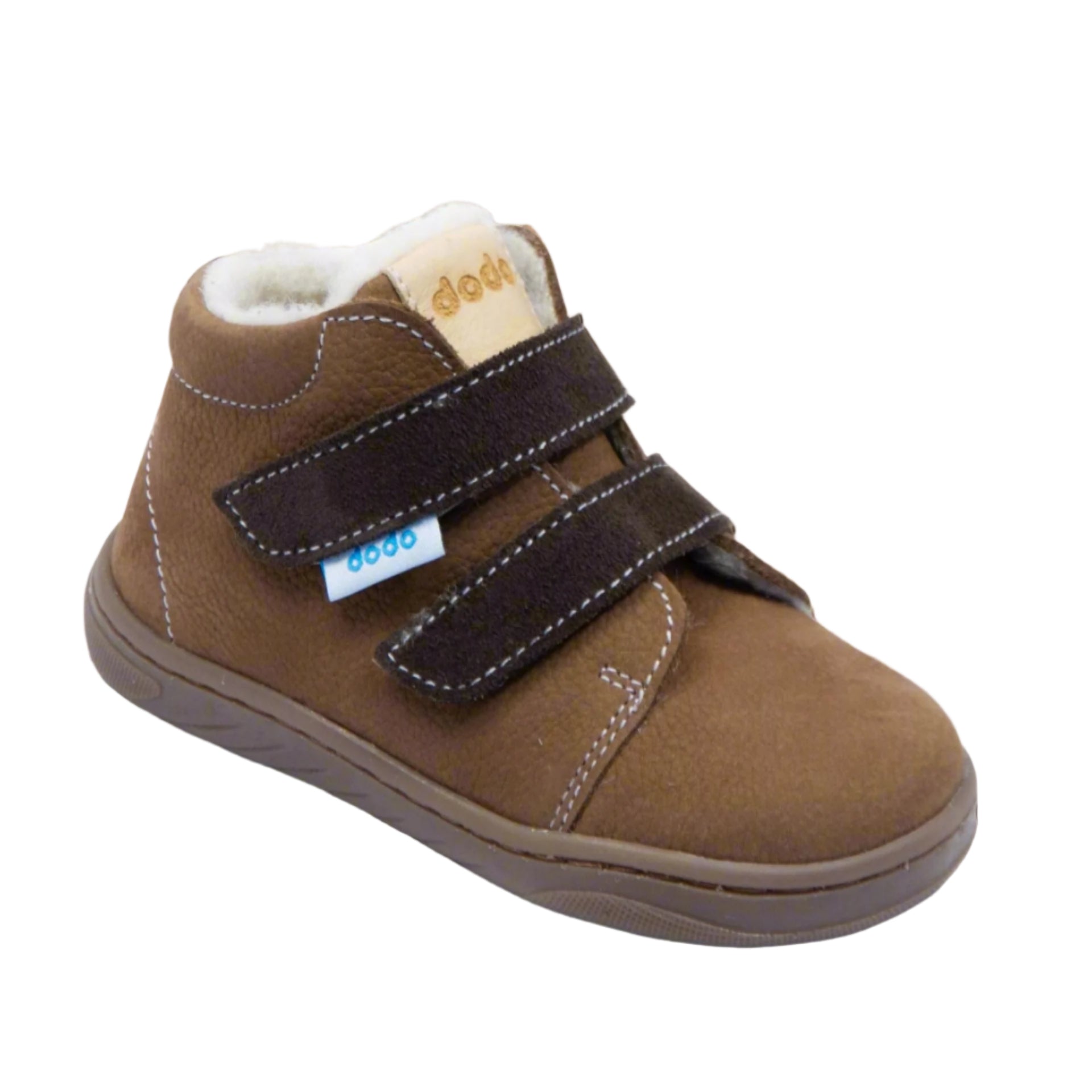 Dodo calçado termico barefoot e respeiBotas barefoot Dodo Shoes em tom de canela, com interior em lã e palmilha em merino, fecho em velcro duplo para um ajuste seguro e sola flexível para um desenvolvimento saudável dos pés.tador, estilo cinnamon, frente