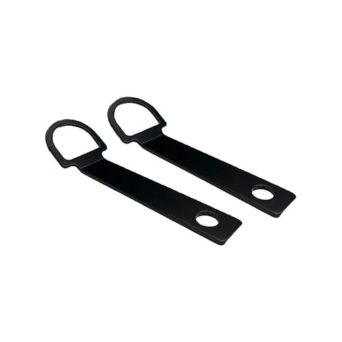 Par de extensores de fixação Axkid em metal preto, utilizados para criar pontos de ancoragem seguros para cadeiras auto rear-facing no veículo.