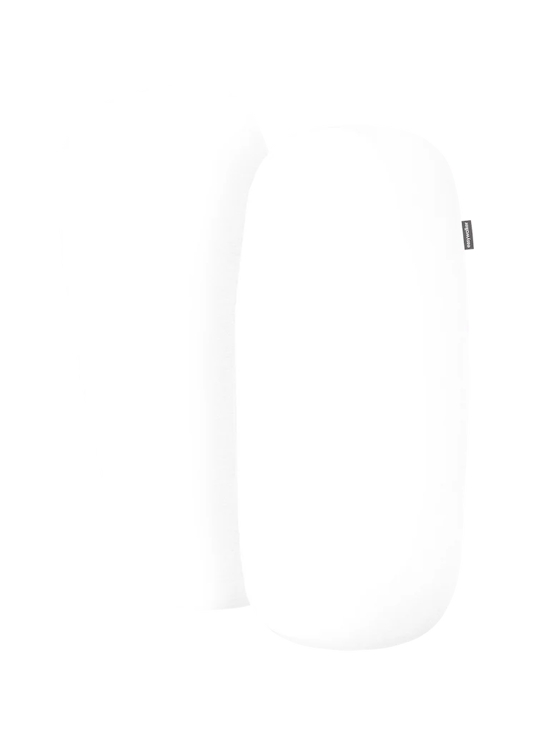 Fundas de colchão Easywalker brancas para alcofa, em algodão respirável, essenciais para o conforto do bebé.