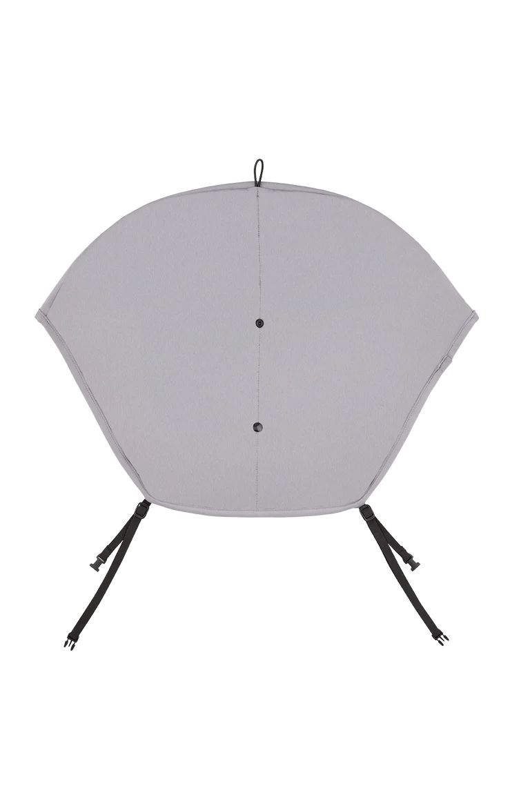 Para-sol universal Easywalker cinzento, com formato hexagonal e botões de fixação, em fundo liso.