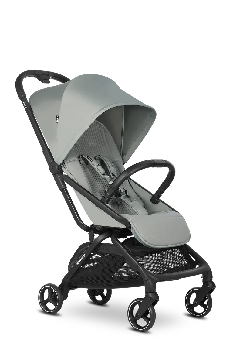 Carrinho de passeio Easywalker Rockey S cinzento claro, aberto, com capota estendida. Conforto e leveza.