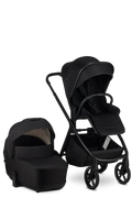 Carrinho Easywalker Zoey preto com alcofa separada, exibindo o sistema completo evolutivo para recém-nascidos.