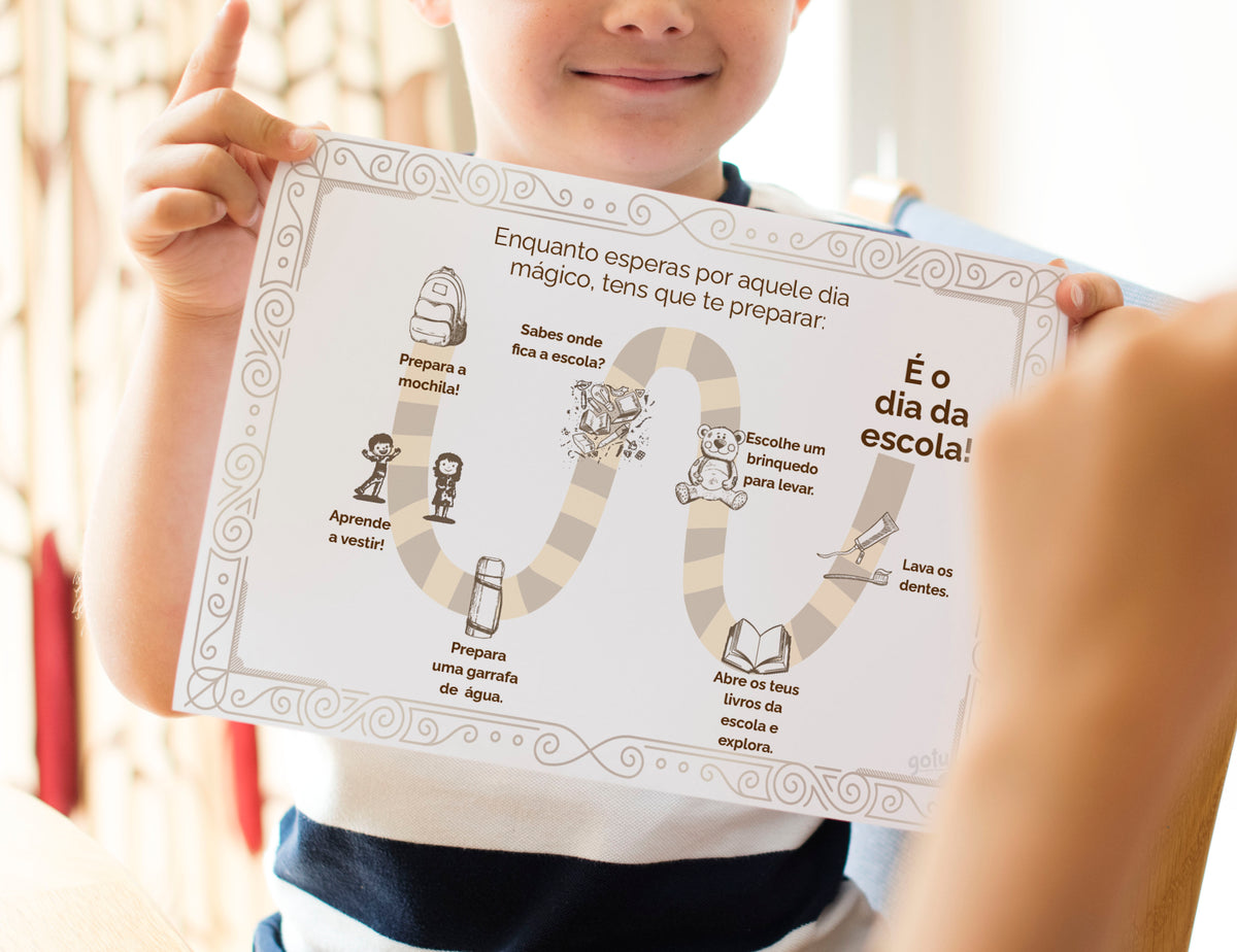 Criança a segurar uma folha do ebook com um "countdown" ilustrado para o regresso à escola, mostrando tarefas de preparação como arrumar a mochila e lavar os dentes.