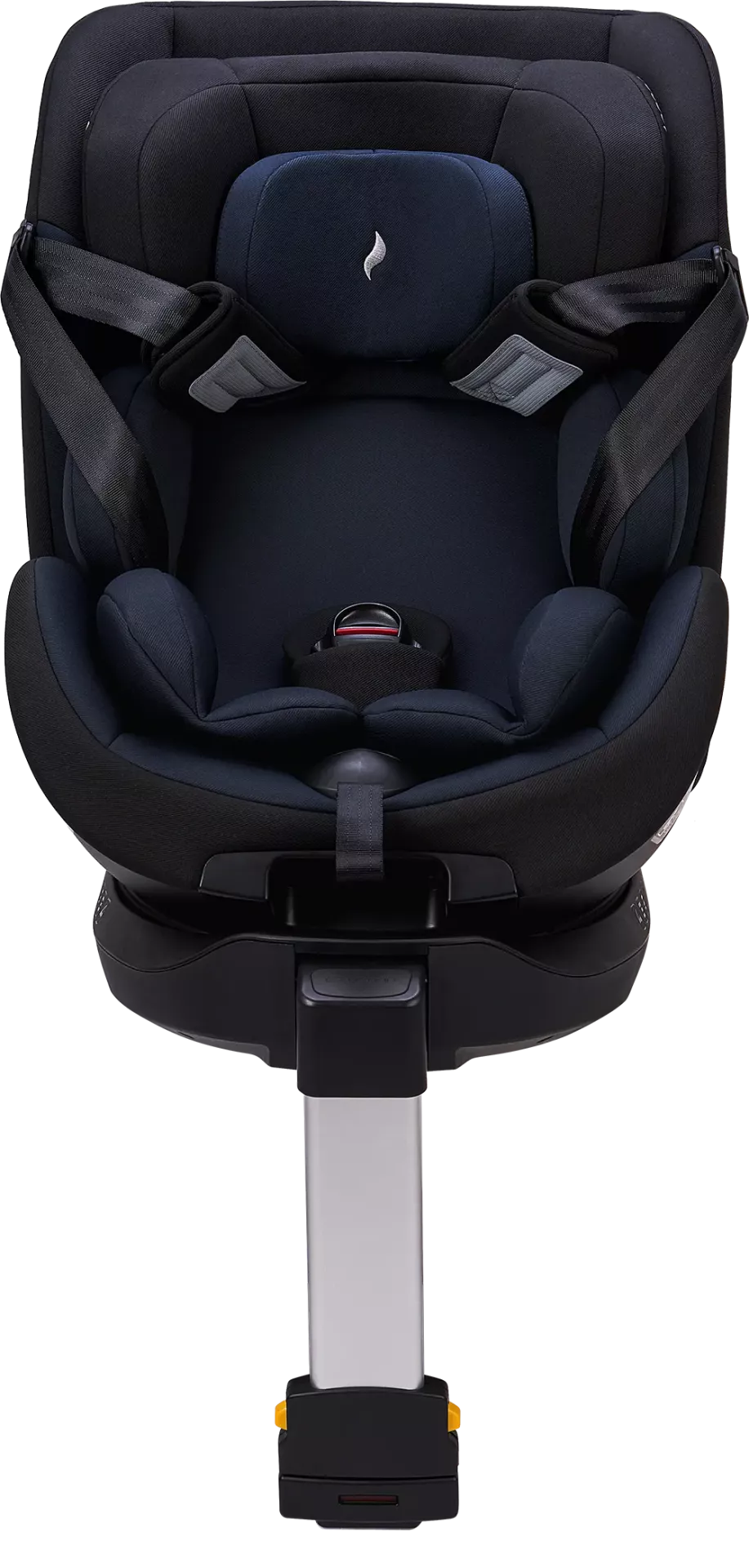 Vista frontal da cadeira auto Hero360 SL i-Size com ajuste de altura no apoio de cabeça e o cinto de segurança ajustado.