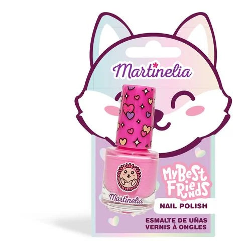 Detalhe do esmalte de unhas Martinelia da coleção My Best Friends, rosa com corações na tampa, embalado em cartão com a forma de uma raposa sorridente.