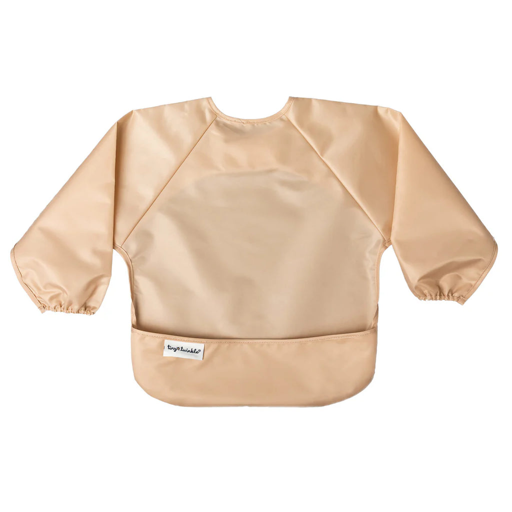 Babete com mangas Tiny Twinkle de cor bege, com punhos elásticos e bolso apanha-migalhas.