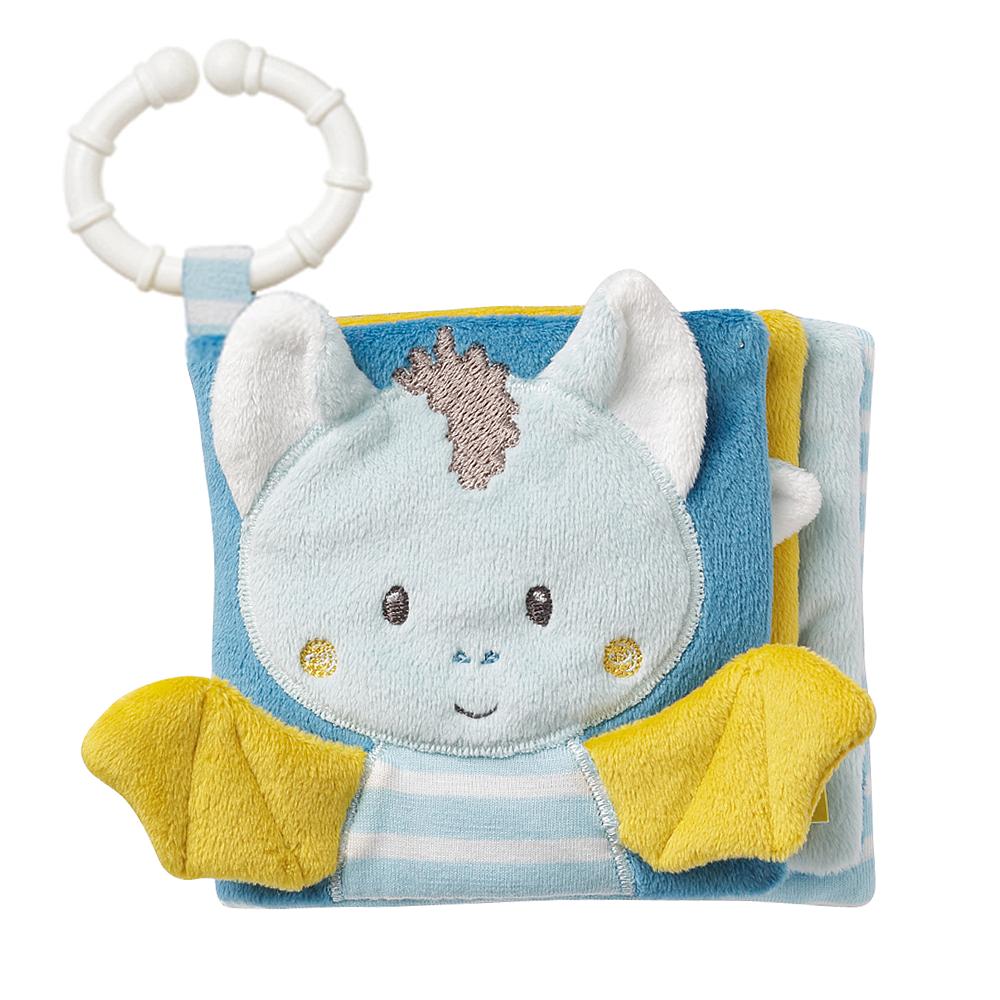 Livro sensorial Fehn "Little Castle" com capa de morcego azul e amarelo, com anel de plástico branco para prender.