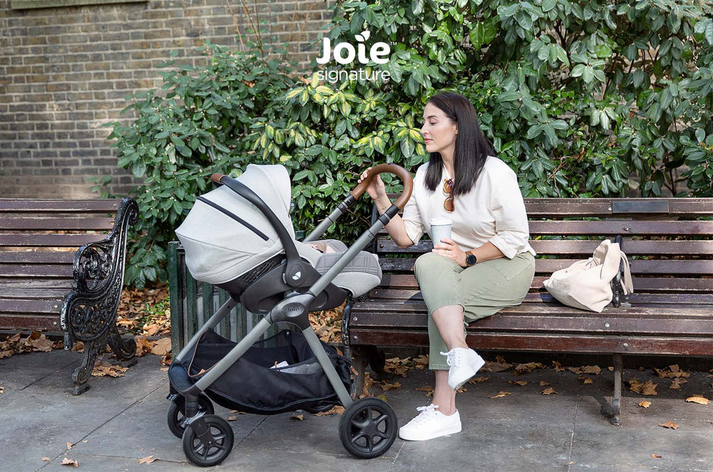 Joie carrinho de passeio Reversível Finiti Signature - até 22kg