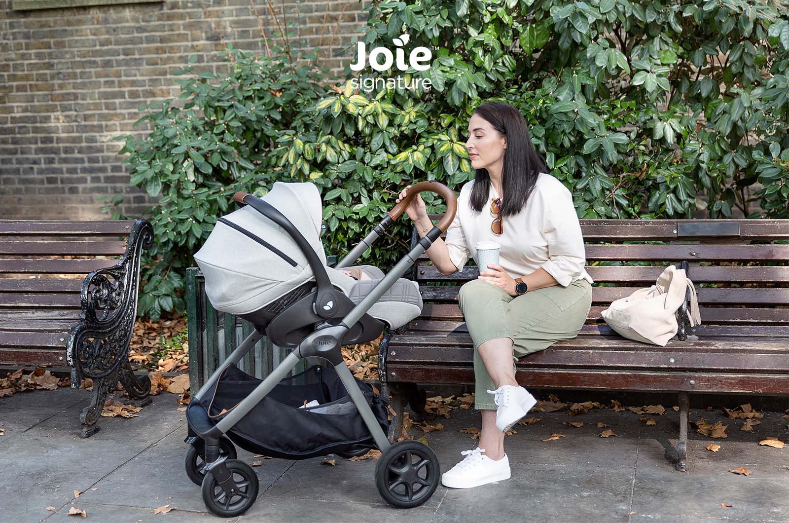 Joie carrinho de passeio Reversível Finiti Signature - até 22kg