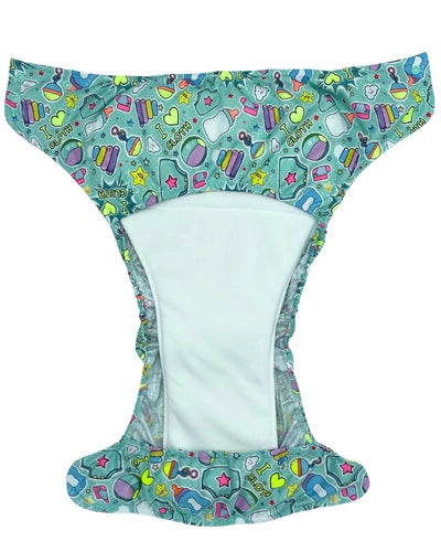 Vista interior da fralda Pupus Junior aberta revelando o revestimento em microfleece branco e abas de fixação.
