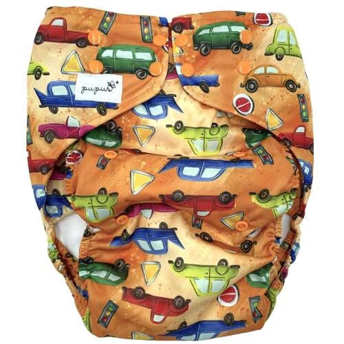 Fralda reutilizável Pupus Junior para crianças de 5 a 12 anos com padrão colorido de carros vintage.