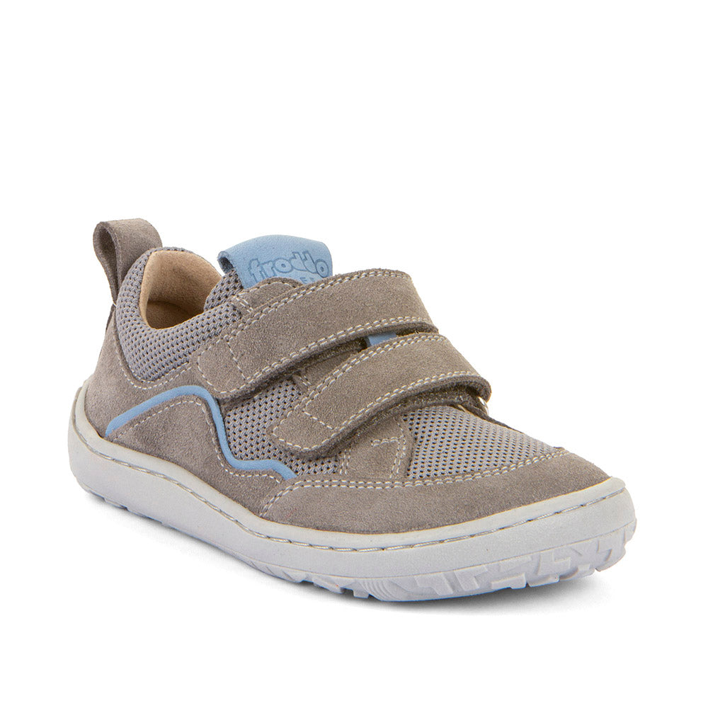 Sapatilha barefoot infantil Froddo cinzenta, com fecho de velcro duplo, combinando couro e malha respirável.