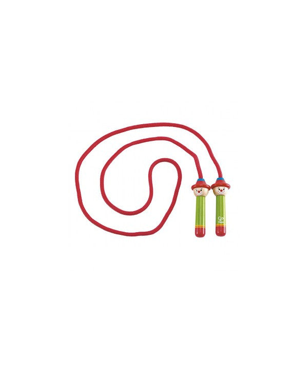 Detalhe da empunhadura da corda de saltar Hape, mostrando o design de palhaço simpático e o material seguro.