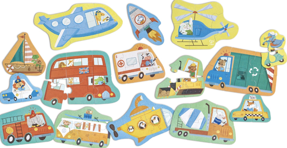 Detalhe das 15 peças soltas do puzzle Hape Meios de Transporte, mostrando veículos como helicóptero, submarino e camião do lixo com animais.