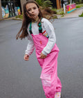 Veste impermeável infantil Hello Hossy modelo Ali em tom castanho Peanut