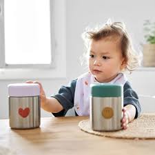 Termo para alimentos Lässig 350ml Heart Lavender em aço inoxidável com tampa lavanda, exibindo um arco-íris e especificações como BPA Free e dimensões.