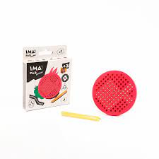 THE Magnetic Box MAGNETIC DOLL + INTERCHANGEABLE DRESSES