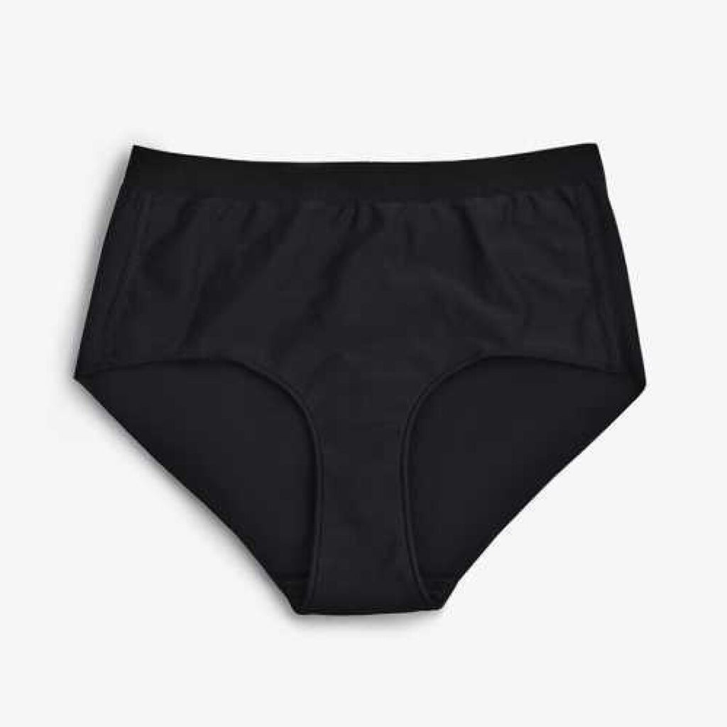Imagem principal: Cueca preta ImseVimse para perdas urinárias, modelo hipster, vista frontal, tamanho L/44-46, em fundo neutro.