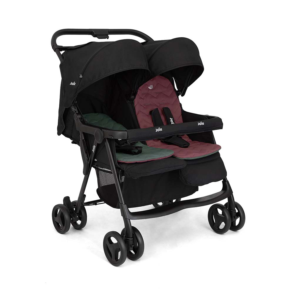 Carrinho de passeio gémeos Joie Aire™ twin cinzento, aberto e pronto a usar, mostrando os dois assentos lado a lado e o chassis leve.