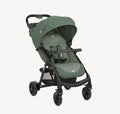 Joie carrinho de passeio Muze LX cinzento escuro, aberto e pronto a usar, com capota estendida.