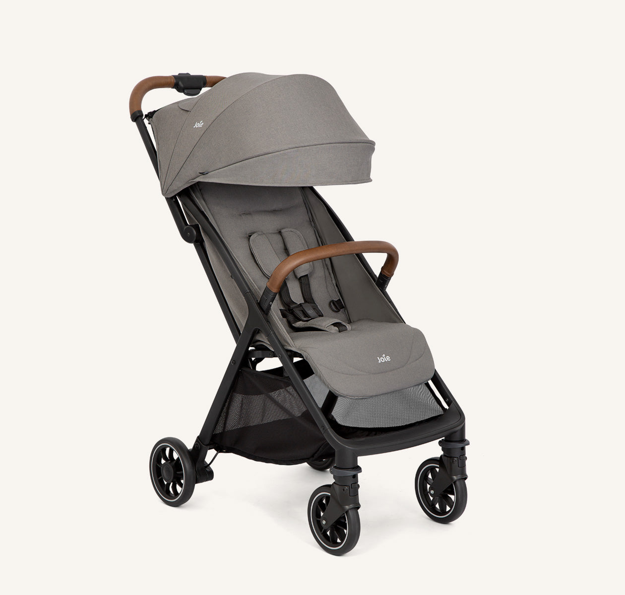 Carrinho de passeio Joie Pact PRO cinzento com assento de passeio, visto de frente em ângulo.