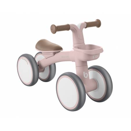 Bicicleta de equilíbrio Kikkaboo ZIPI de 4 rodas em cor rosa suave, com guiador e assento castanhos, mostrando o cesto frontal.
