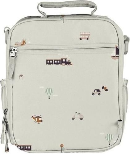 Lancheira infantil de cor clara com padrão de veículos, incluindo comboio, balão e autocarro, vista de frente.