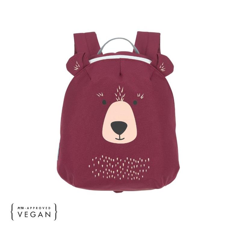 Vista frontal da mochila infantil Lassig "About Friends Bear Brown" cor bordeaux, com rosto de urso e selo PETA-Approved Vegan.