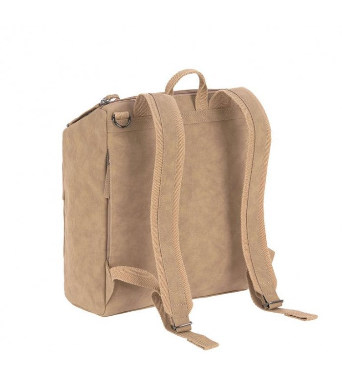 Vista traseira da mochila de maternidade Lassig, destacando as alças acolchoadas e o fecho superior para acesso.